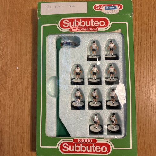 Subbuteo 705 luton - 705,