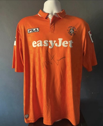 Luton town football - luton,