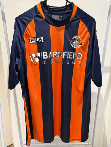 Luton town 2015 third - 2015-16, fila
