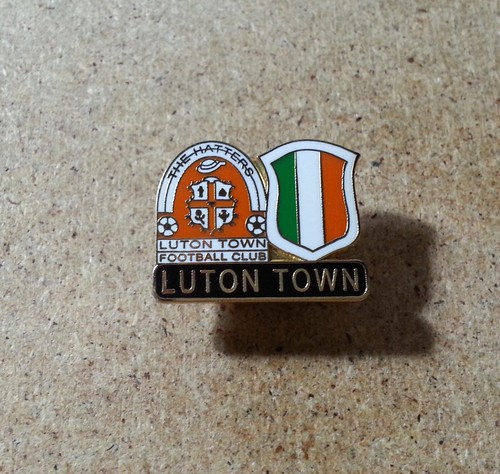 Luton town rare - town, enamel