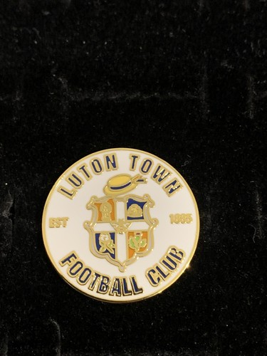 Luton town badge - town,
