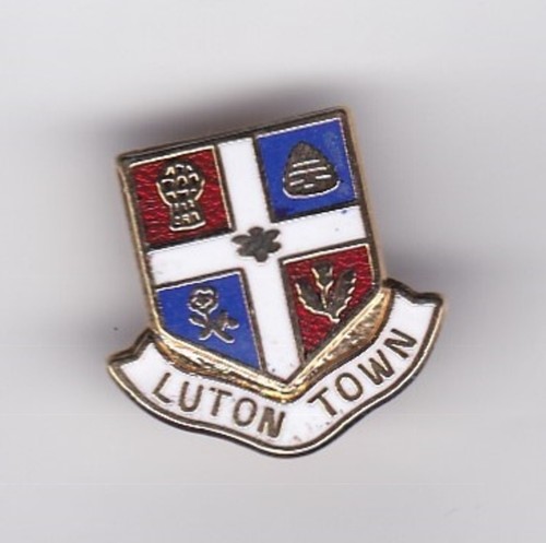 Luton town lapel - luton, badge